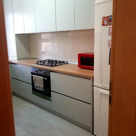 Brand New 2 Bedroom Брашов
